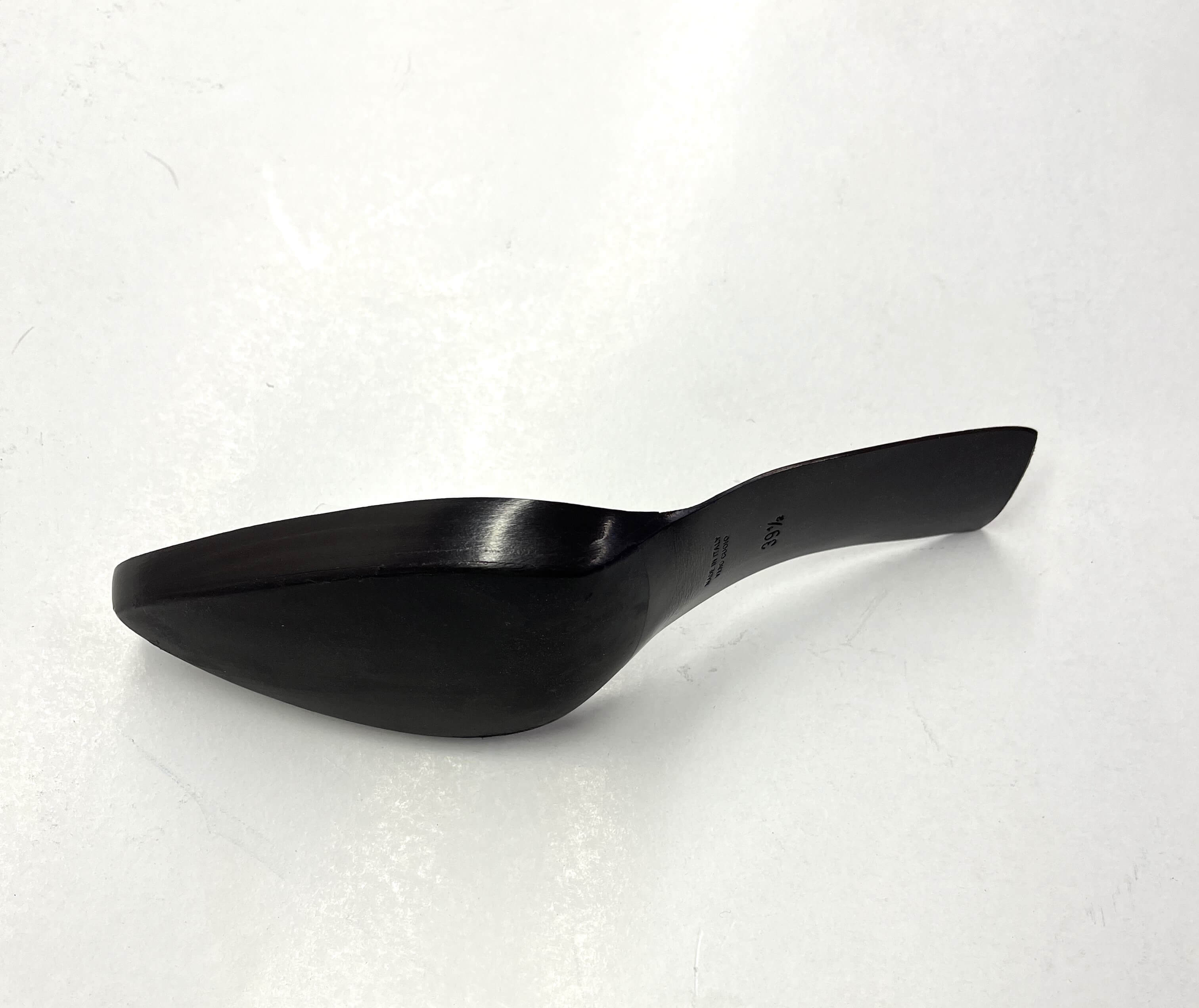 suola-cuoio-nera-suolificio-pegaso